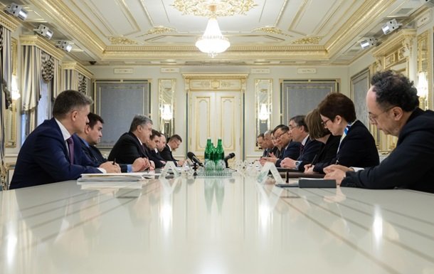 Порошенко призвал G7 осудить выборы РФ в Крыму